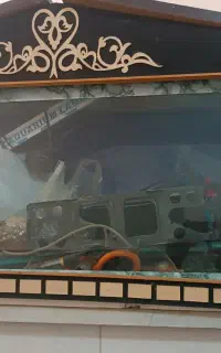 آکواریم ۱ متری با تمام لوازم