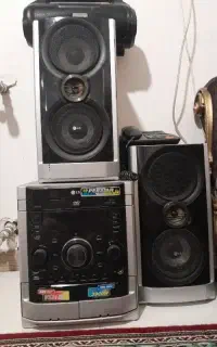 سیستم صوتی خانگی باند بزرگ