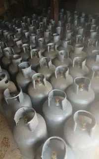 گازمایع. پرکردن کپسول. پیک نیک های بزرگ وکوچک