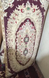 پشتی و فرش