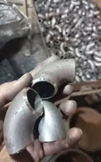 تراشکار و کوره بان ماهر زانو سازی
