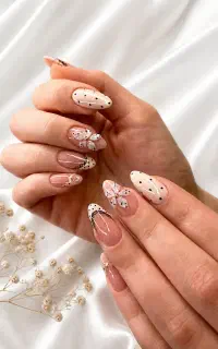 آموزش صفر تا صد کاشت ناخن فقط (3/500 )