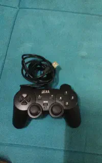 دسته بازی کامپیوترن با کارتن نونو