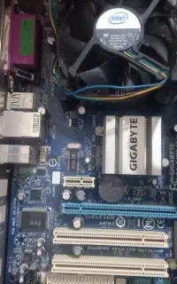مادربرد DDR2 گیگابایت