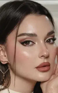 تخفیف ویژه میکاپ و شنیون