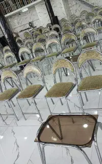 اجاره میزو صندلی ولوازم عقد و عروسی و بادکنک آرایی