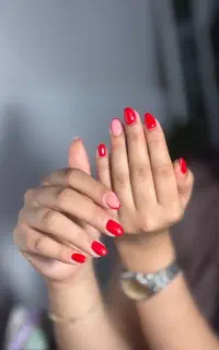 کاشت و لمینیت ناخن