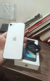 آیفون se 2020 128gig