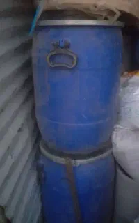 بشکه ۵۰ لیتری سالم خارجی با درب ۳ عدد