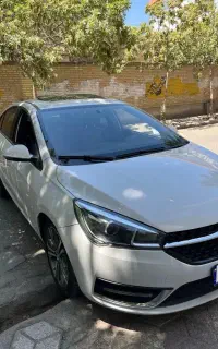 آریزو ۵ اتوماتیک مدل ۱۳۹۶ سفید(فروش یا معاوضه)