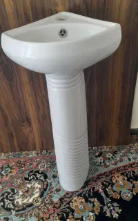 روشویی پایه دار