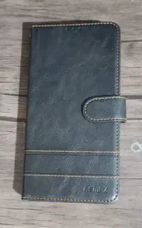 قاب کلاسوری آیفون ۱۵ مکس