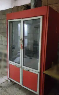 یکدستگاه یخچال دو در ویترینی سالم برای فروش