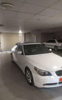 بی ام و i 525