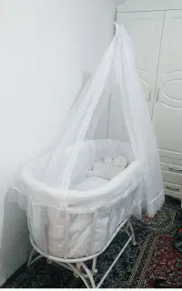 گهواره نوزاد نو همراه با پشه بند