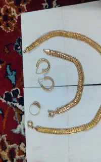 ست دستبند وگردنبند