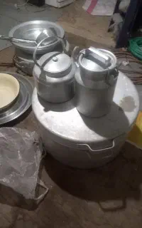 رستوران دیگ و تعدادی آشپال ویک عددمایتاوه دردارب
