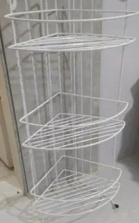 استند داخل حمام فلزی
