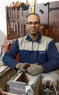 تعمیرات تخصصی پکیج و برد فقط در پرند