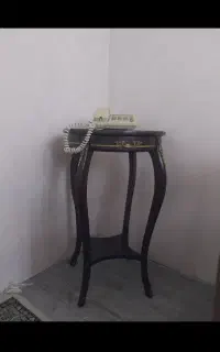 میز تزئینی مناسب تلفن در حد نو