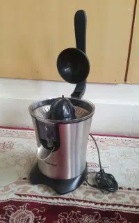 آب مرکبات گیر همیلتون با کارتون