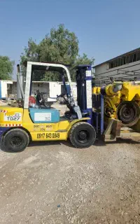 لیفتراک بندر  (۲۷ سال تجربه کاری)
