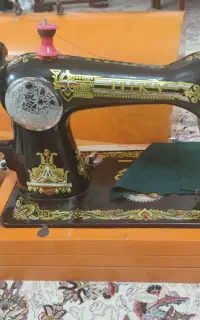 چرخ خیاطی قدیمی