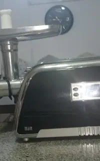فروش چرخ گوشت در حد نو