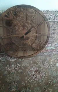 ساعت دیواری
