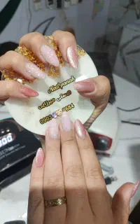 کاشت ناخن