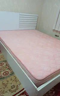 تخت خواب دو نفره ب همراه تشک