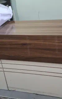 میز  کوچک مشاور