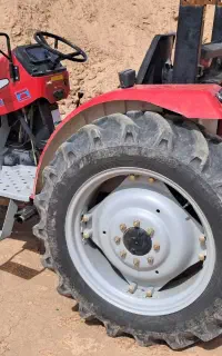 تراکتور جفت ۴۷۰، مدل ۱۴۰۴