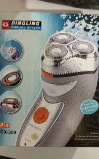 یک عدد ریش تراش مردانه کاملا نو و استفاده نشده