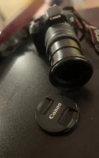 دوربین کانن D700