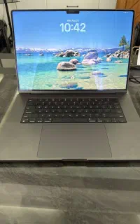 مک بوک پرو‌M4 MAX در حد‌ نو