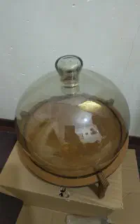 کیک خوری پایه دار