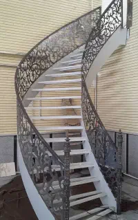 پله دوبلکس و نرده