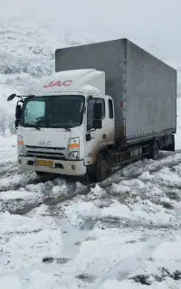 حمل بار به تمام نقاط با کامیونت مسقف بزرگ