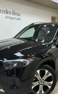 BENZ EQB