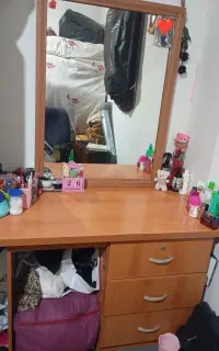 میز تحریر سالم