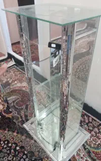 کمدشیشه ای