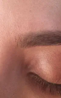 اصلاح صورت و ابرو حرفه‌ای بانوان با قیمت استثنائی