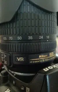 دوربین نیمه حرفه ای