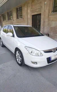 هیوندای i30 فول 2010