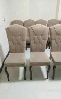 چهل عدد صندلی