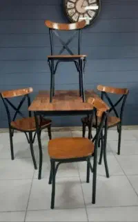 میز و صندلی