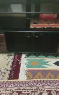 میز تلویزیون شیشه ای