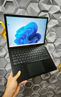 سرفیس لپتاپ
