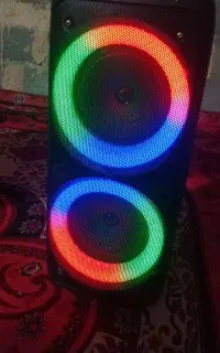 اسپیکر درحد نو  سالم بدون خرابی